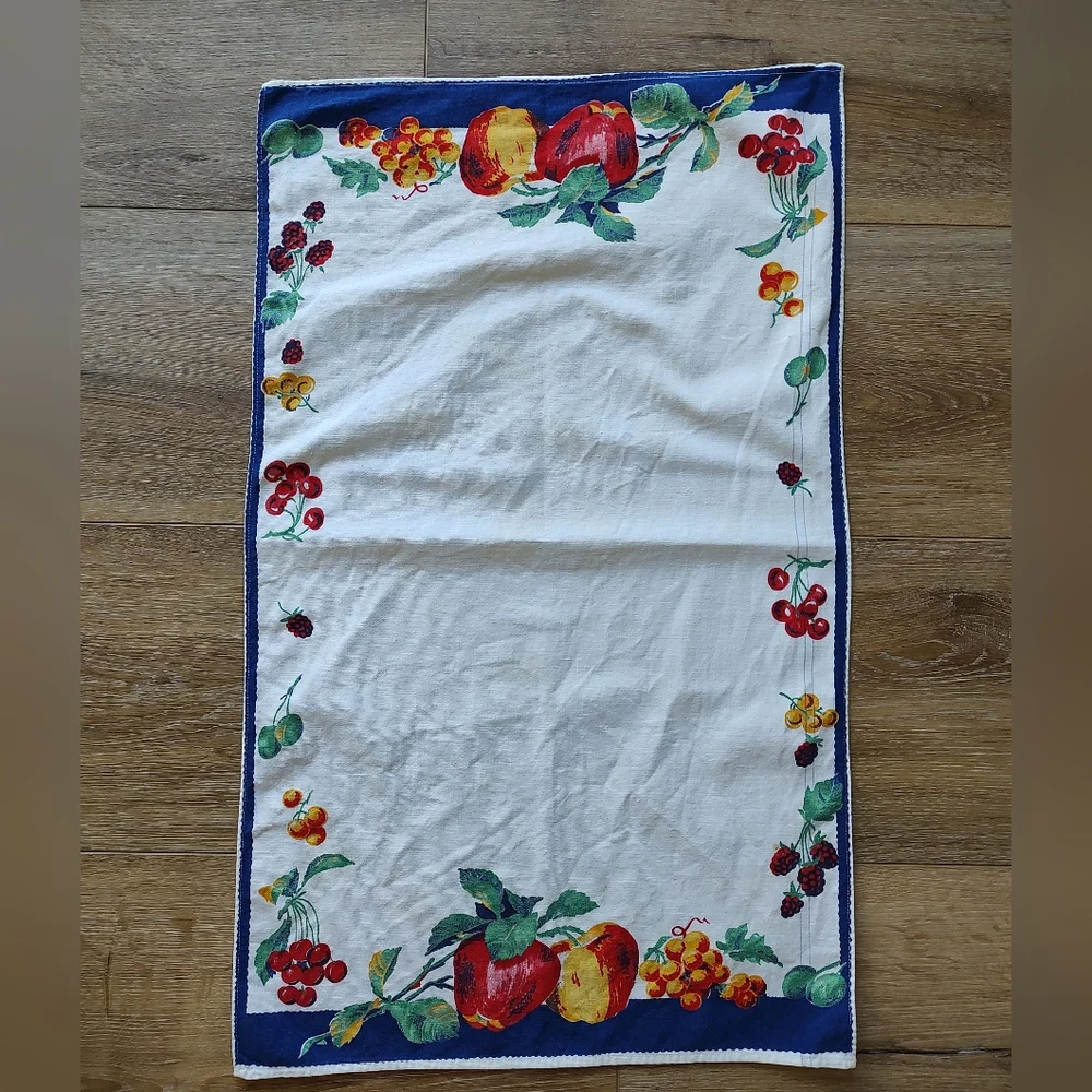 Wilendur Vintage Tea Towel 50s Berries Apples MCM